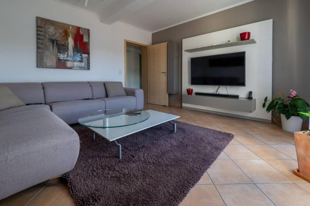 Wohnung Mit Talblick, Ladestation E-Auto Siegen Dış mekan fotoğraf